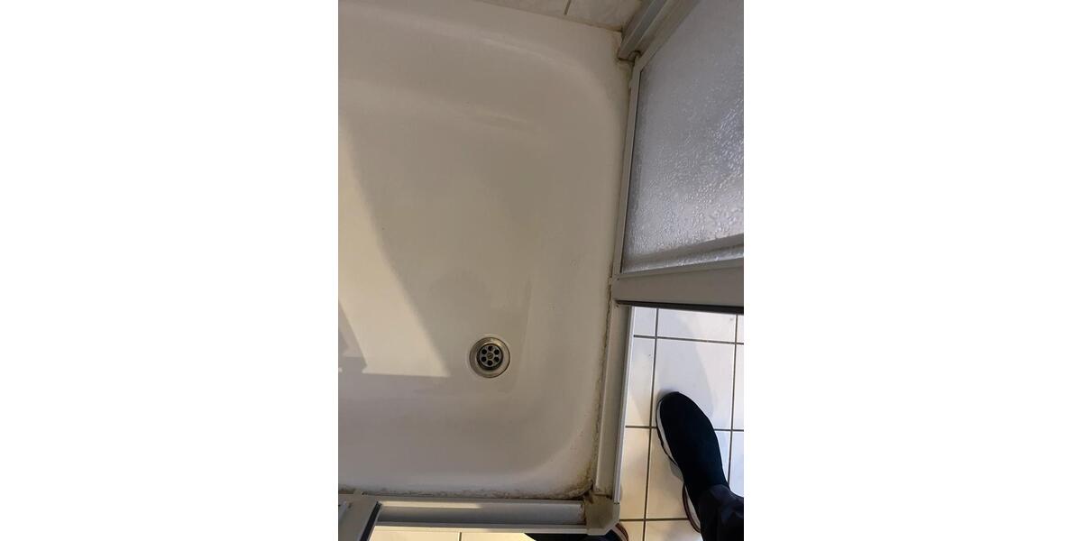 Erdgeschoßwohnung Reinsdorf - 1 Zimmer, 30 m&sup2;, 300&euro; | Angebot:26253219