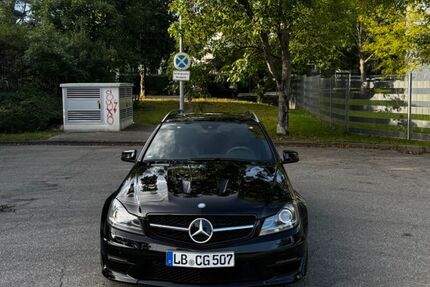 Mercedes C 63 AMG