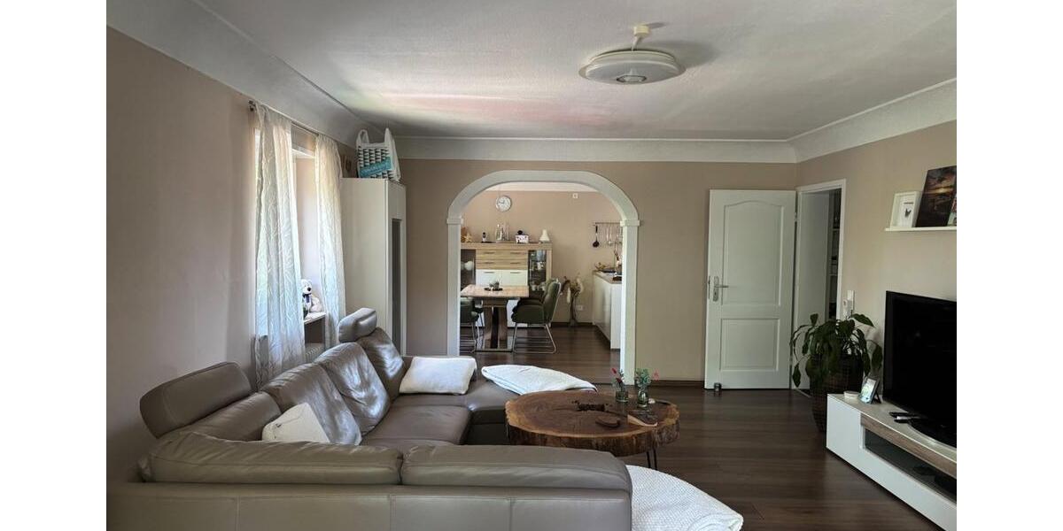 Etagenwohnung Sankt Leon-Rot Rot - 4.5 Zimmer, 120 m&sup2;, 1.550&euro; | Angebot:25220909