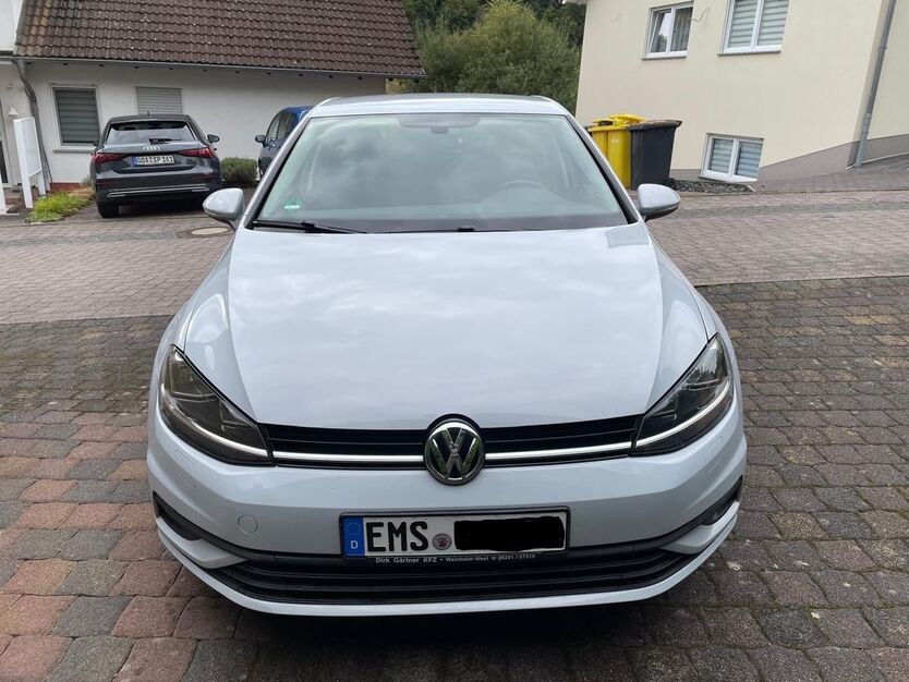 VW Golf 163.000 km 11.900 € Bad Ems 56130