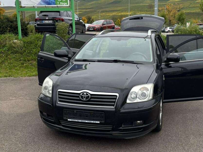 Toyota Avensis 284.921 km 1.700 € Müllheim 79379