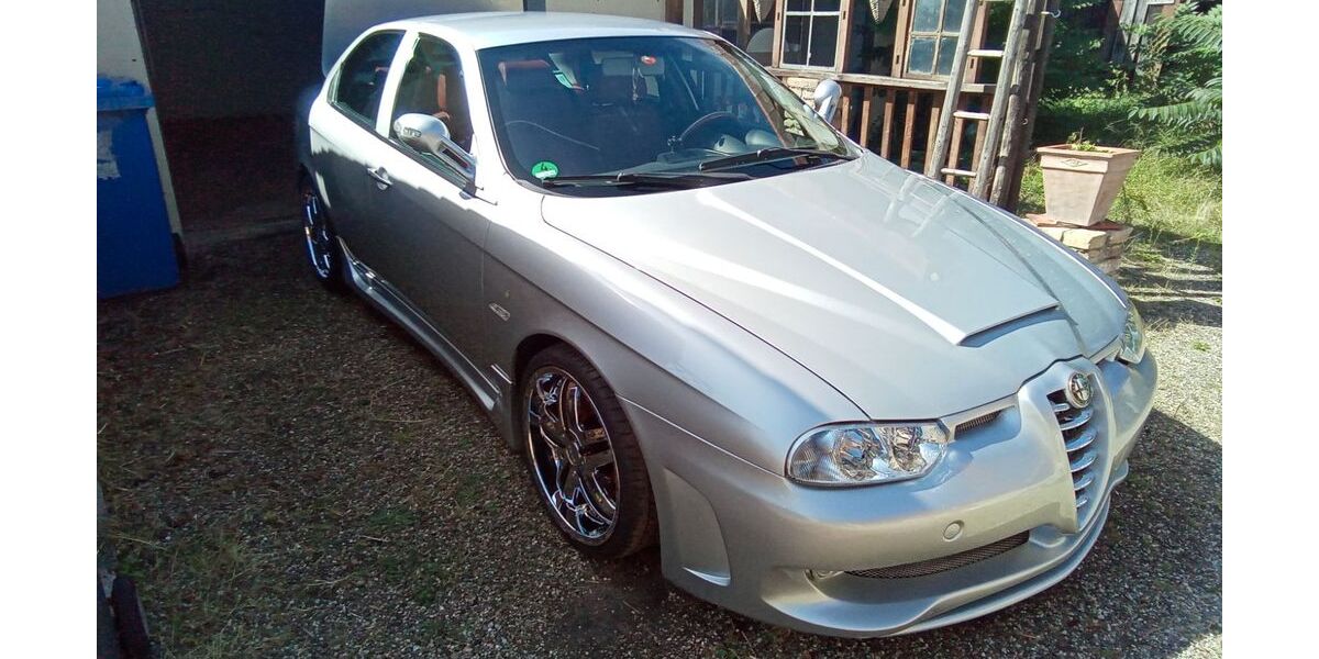 Alfa Romeo 156 164.856 km 10.500 &euro; Oberhausen-Rheinhausen 68794