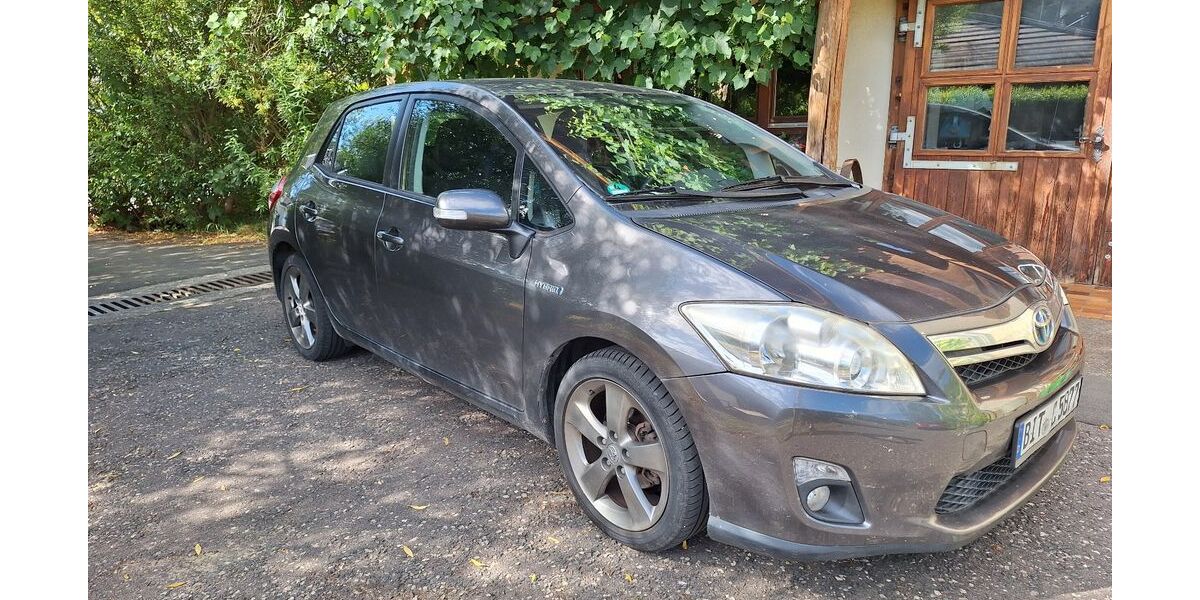 Toyota Auris 149.800 km 7.700 &euro; Echternacherbrück 54668
