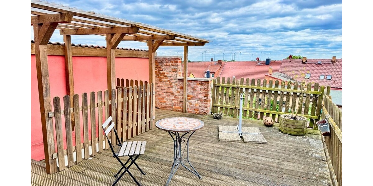 HORN IMMOBILIEN ++ Wohnhaus mit zwei Wohneinheiten und Gartengrundstück am See in Penkun - Reihenhaus Penkun | Angebot:27265756