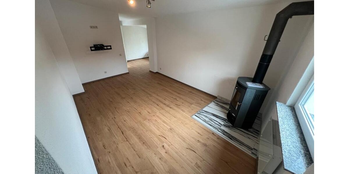 Einfamilienhaus Hohenroda - 3 Zimmer, 81 m&sup2;, 750&euro; | Angebot:26276271