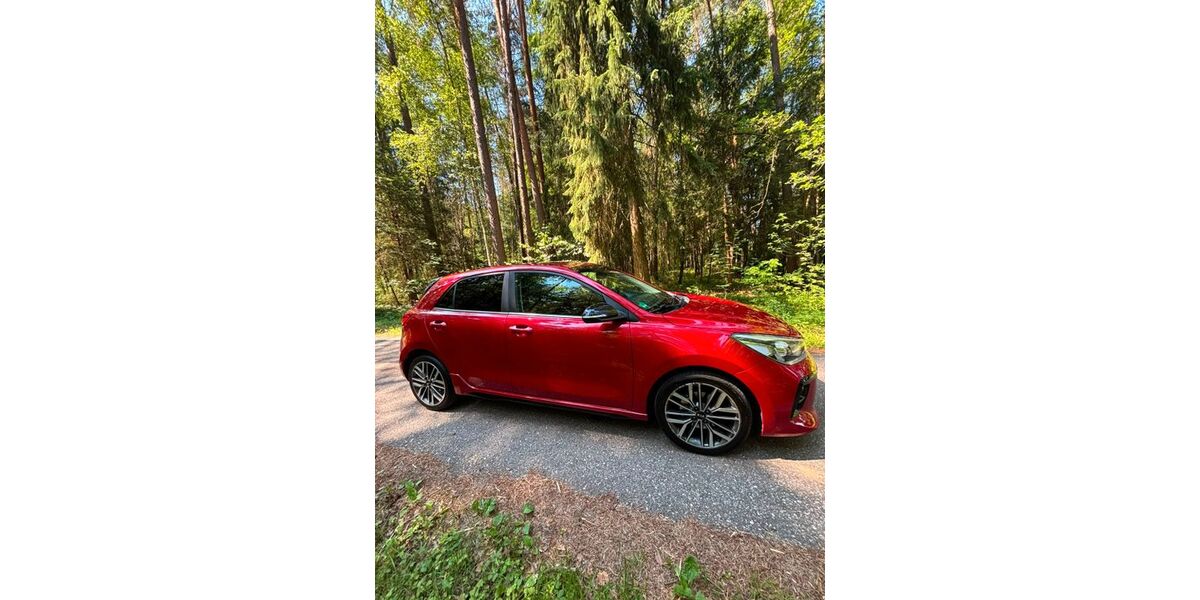 Kia Rio 96.905 km 13.490 &euro; Grafenwöhr 92655