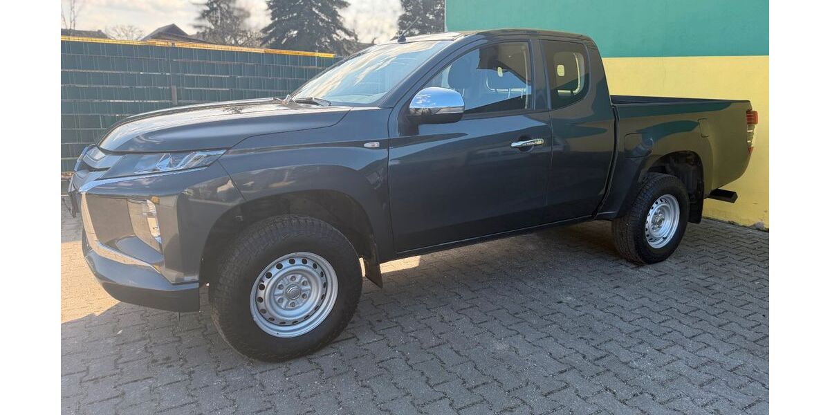 Mitsubishi L200 98.600 km 23.800 &euro; Guhrow 03096