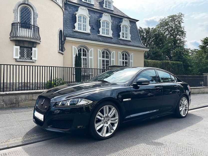 XF