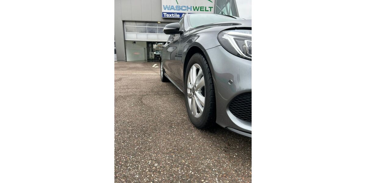 Mercedes-Benz C 250 142.000 km 22.500 &euro; Neuhausen 73765