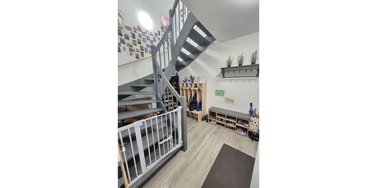 Etagenwohnung Gelnhausen - 4 Zimmer, 128 m&sup2;, 1.350&euro; | Angebot:25553299