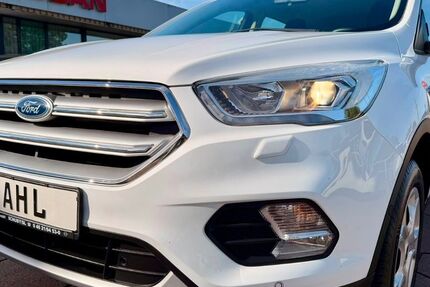 Ford Kuga 59.000 km 14.990 &euro; Schuby 24850