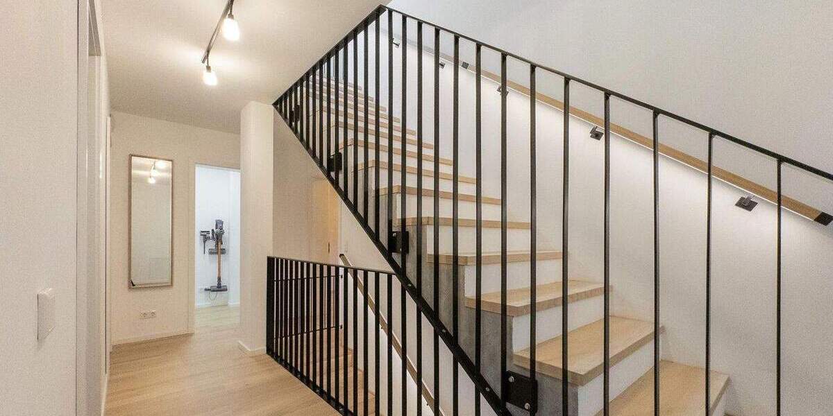 Einfamilienhaus Würzburg Heidingsfeld - 8 Zimmer, 215 m&sup2;, 1.095.000&euro; | Angebot:25566089