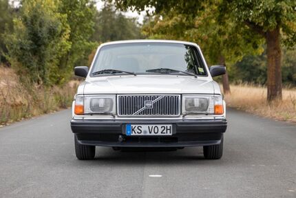 Volvo 240 188.274 km 16.750 € Hofgeismar 34369