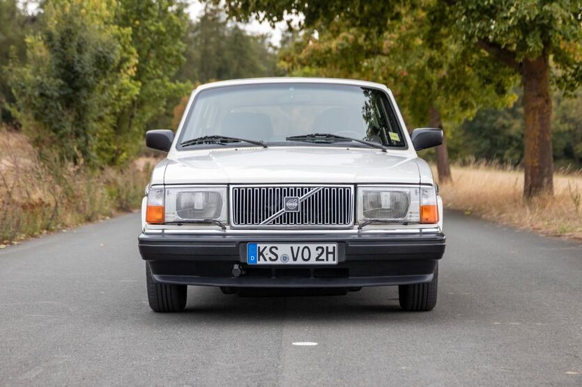 Volvo 240 188.274 km 16.750 € Hofgeismar 34369