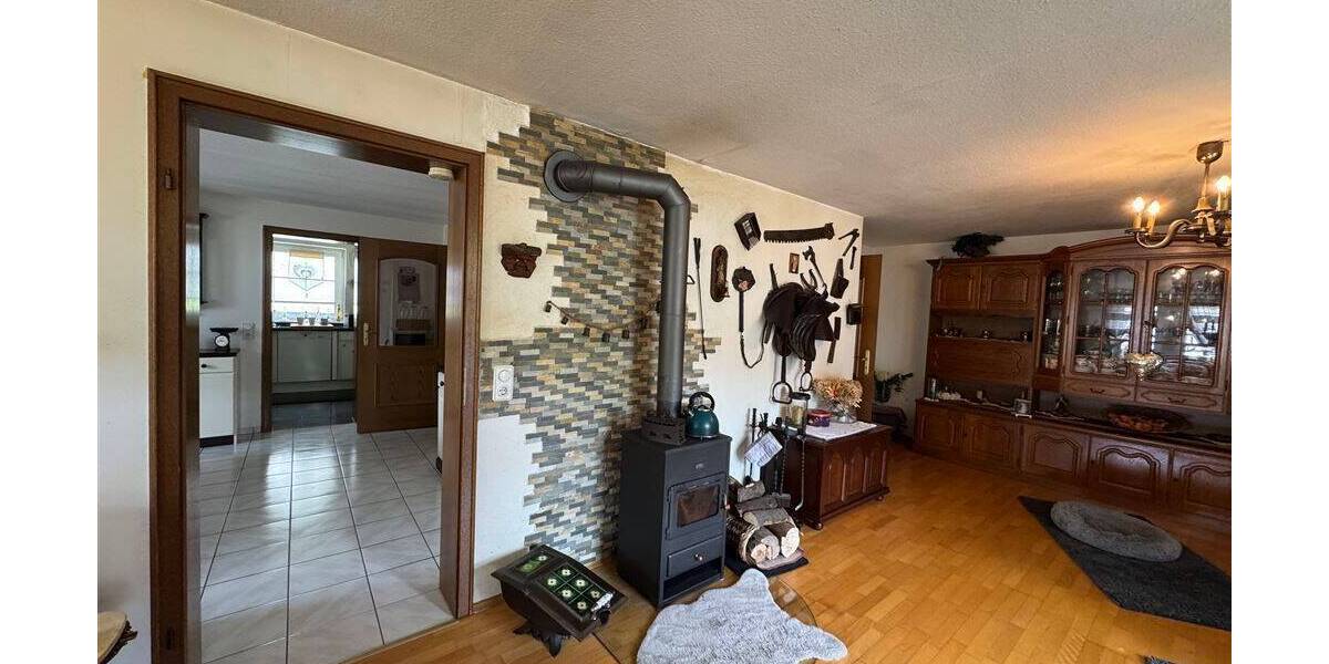 Mehrfamilienhaus, Wohnhaus Schmallenberg Harbecke - 9 Zimmer, 231 m&sup2;, 450.000&euro; | Angebot:26219084