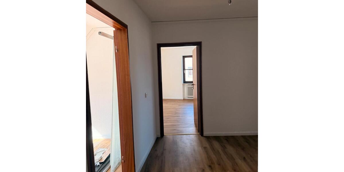 Etagenwohnung Bad Neustadt an der Saale - 5 Zimmer, 110 m&sup2;, 950&euro; | Angebot:26366318