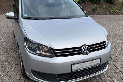 VW Touran 207.000 km 4.399 &euro; Lennestadt-Meggen 57368