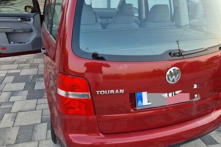 VW Touran 167.000 km 2.300 &euro; Vilshofen 94474