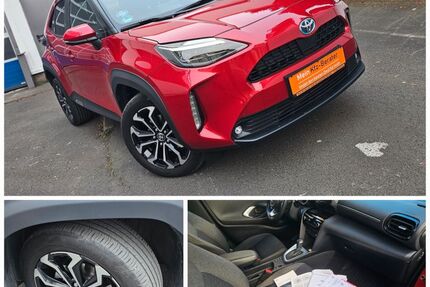 Toyota Yaris 32.777 km 21.850 &euro; Dresden 01326