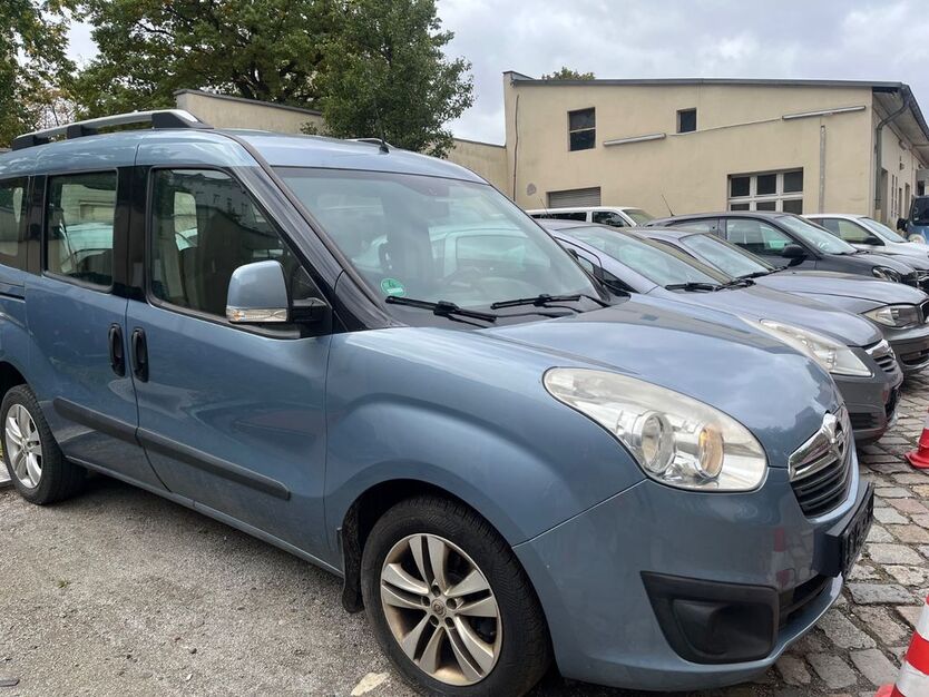Opel Combo 193.000 km 3.500 € Berlin 13359