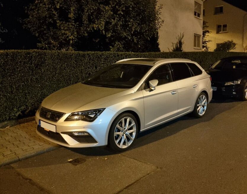 Seat Leon 104.460 km 16.800 € Kleinostheim 63801