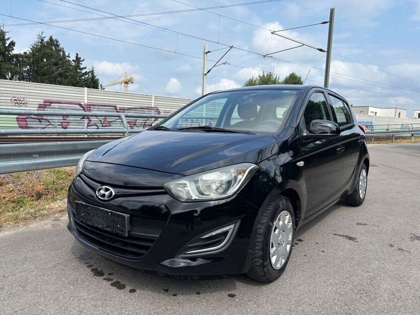 i20