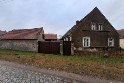 Alte Haus mit 3 grundstücke gesammt 2722qm