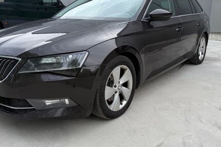 Skoda Superb 266.000 km 9.770 &euro; Meiningen 98617