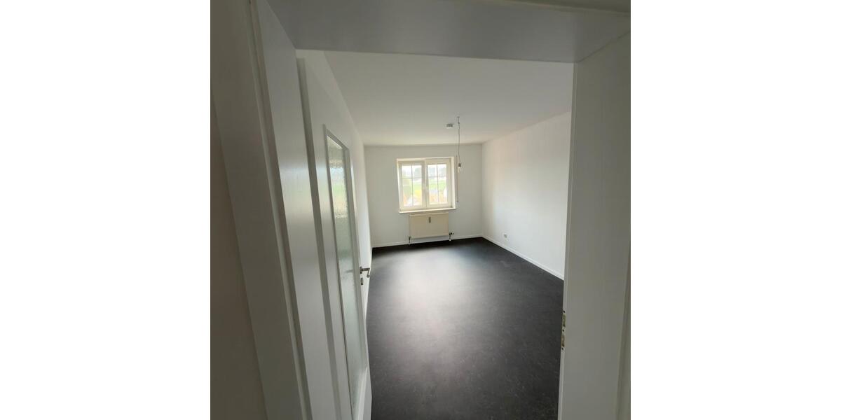 Etagenwohnung Bodenwöhr - 3 Zimmer, 76 m&sup2;, 620&euro; | Angebot:26183688