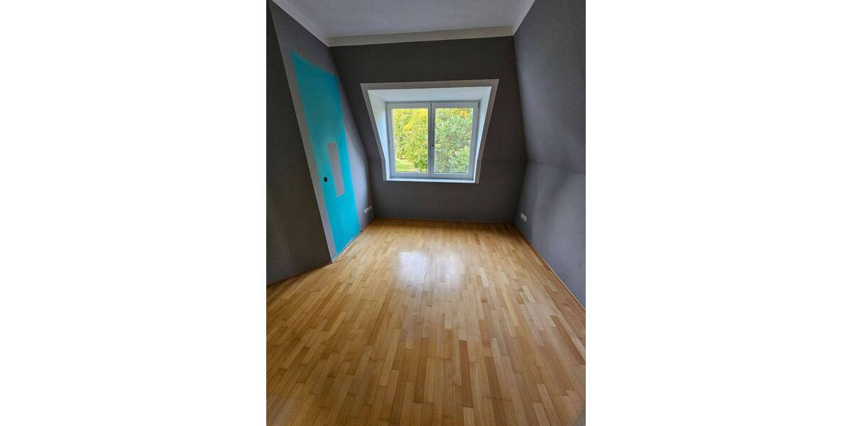 Etagenwohnung Crimmitschau - 5 Zimmer, 248 m&sup2;, 446.400&euro; | Angebot:25958956