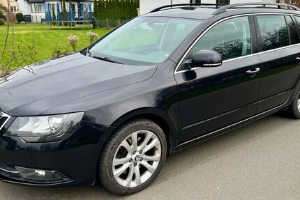 Skoda Superb 183.700 km 9.700 &euro; Detmold 32756