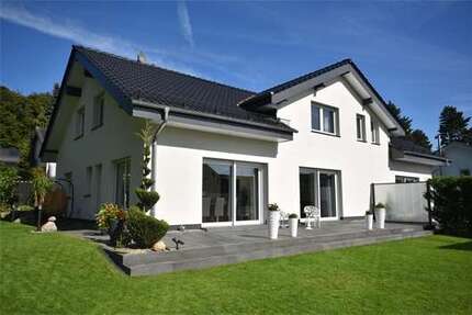 Haus Steinhagen - 9 Zimmer, 338 m&sup2;, 1.385.000&euro; | Angebot:24983453