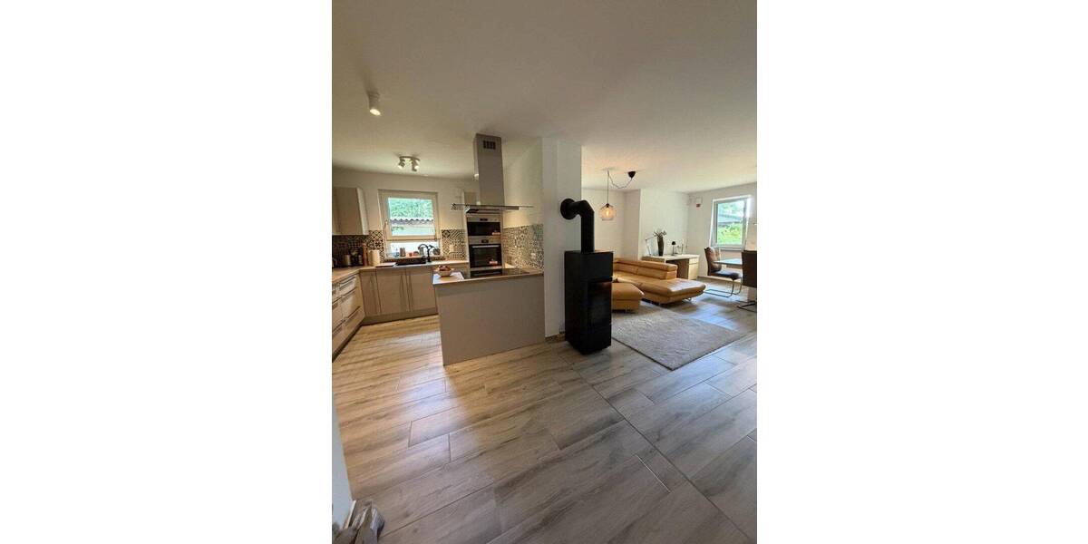 Etagenwohnung klausdorf Klausdorf - 4 Zimmer, 110 m&sup2;, 1.695&euro; | Angebot:26848317