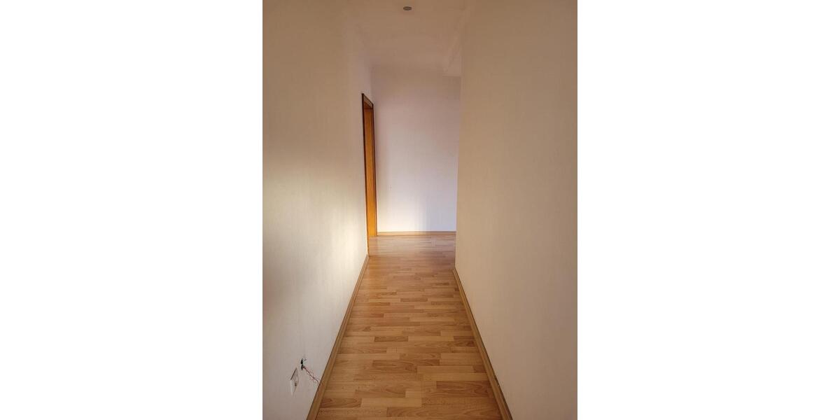 Einfamilienhaus Sankt Ingbert - 6 Zimmer, 120 m&sup2;, 168.000&euro; | Angebot:27092311