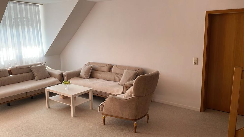 Dachgeschoßwohnung Burglengenfeld - 4.5 Zimmer, 91 m&sup2;, 285.000&euro; | Angebot:25965819