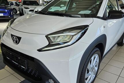 Toyota Aygo (X) 4.860 km 15.690 &euro; Paderborn 33104