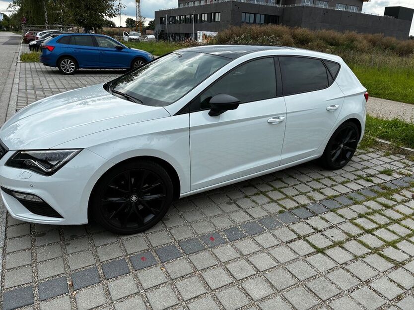 Seat Leon 39.900 km 21.000 € Aying 85653