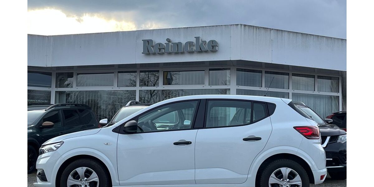 Dacia Sandero 6.416 km 13.990 € Neubrandenburg 17036