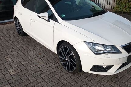 Seat Leon 132.426 km 11.490 € Oldenburg 26133