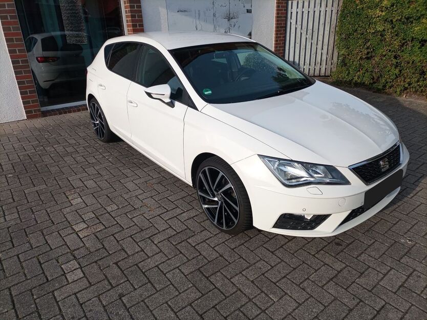 Seat Leon 132.426 km 11.490 € Oldenburg 26133