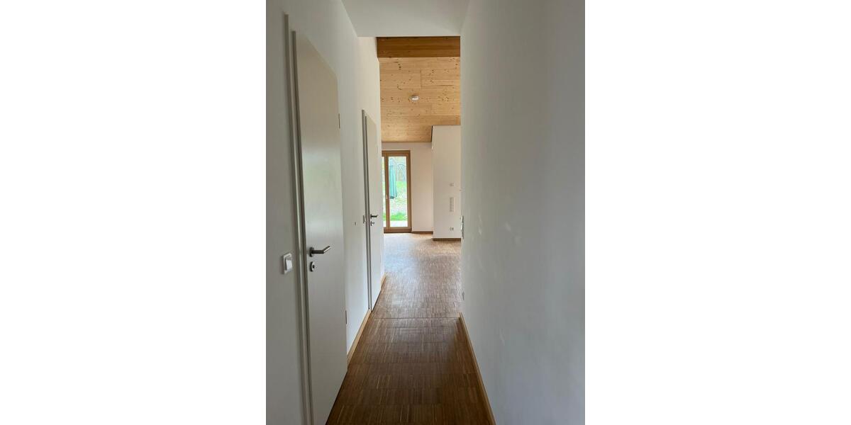 Bungalow Chemnitz Klaffenbach - 5 Zimmer, 150 m&sup2;, 2.050&euro; | Angebot:26461270
