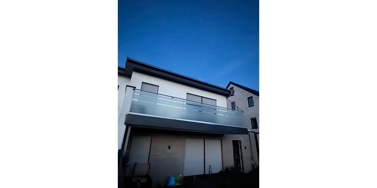 Etagenwohnung Gronau (Westfahlen) - 2 Zimmer, 75 m&sup2;, 1.100&euro; | Angebot:26670848