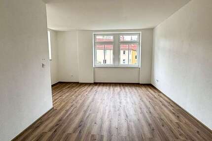 Wohnung zum Mieten in Schneeberg 594 € 74.21 m²
