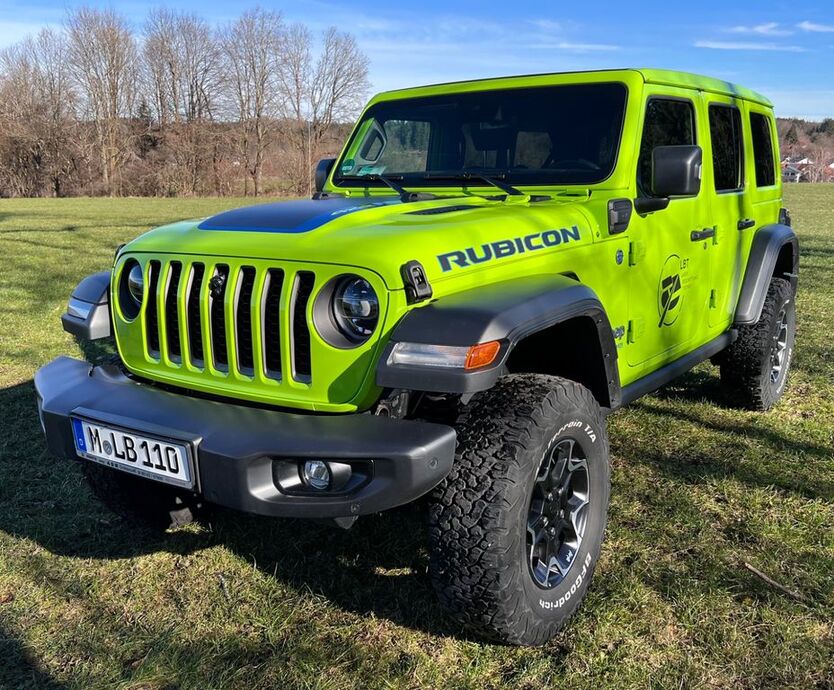 Jeep Wrangler 114.000 km 45.300 € München 80802