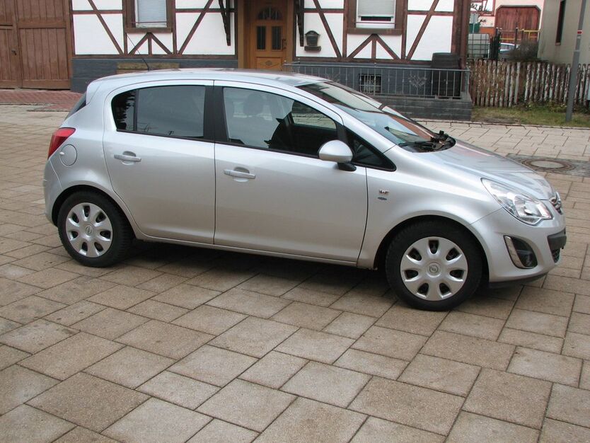 Opel Corsa 75.300 km 4.800 € Geislingen 72351