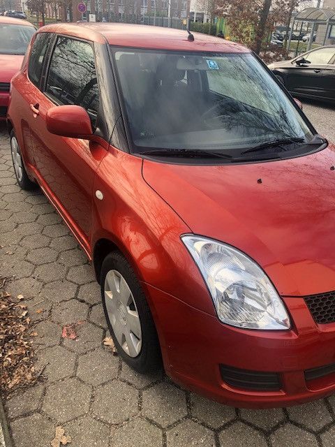 Suzuki Swift 135.000 km 2.450 € hamburg 22143