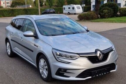 Renault Megane 131.480 km 9.600 &euro; Düsseldorf 40212