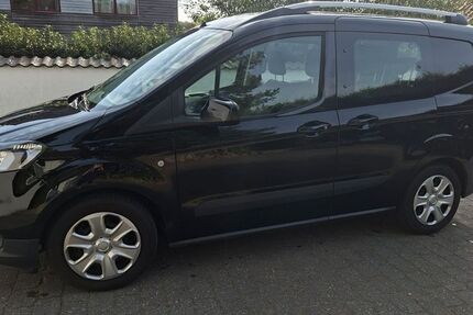 Ford Transit Courier 118.000 km 7.500 &euro; Büdelsdorf 24782