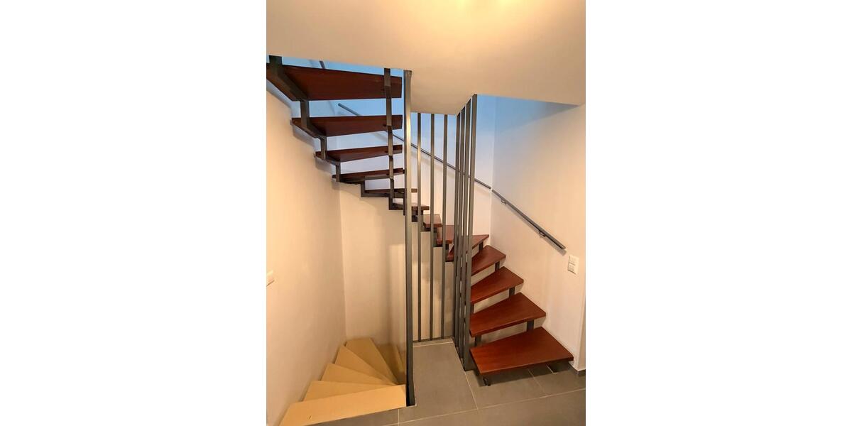 Etagenwohnung Reutlingen - 4 Zimmer, 120 m&sup2;, 440&euro; | Angebot:24624013