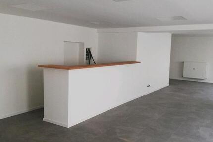 Gewerbliche Räume im Zentrum von Landau. zimmer